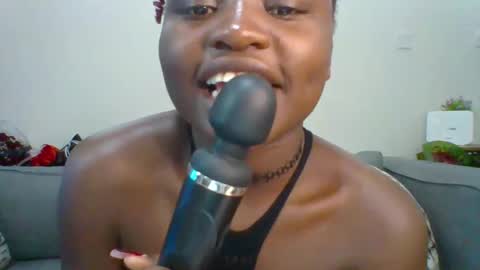 ESTHER NEEMA online show from March 6, 7:47 am