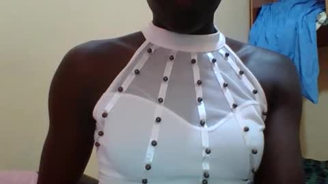 Snapshot of sweet_leen256 chatting on February 25, 12:27 pm sweet_leen256 online show from February 25, 12:27 pm