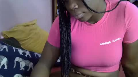 Snapshot of sweet_monalisa93 chatting on September 19, 4:49 am Lisa online show from September 19, 4:49 am