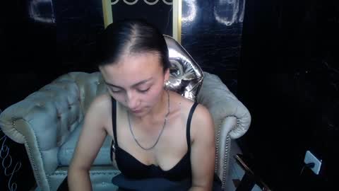 Live 300pm 900pm COLOMBIAN HOUR online show from February 21, 12:39 pm