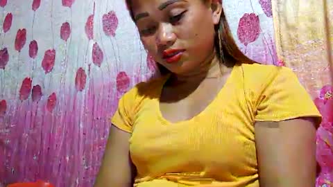 Snapshot of sweet_nina4uxx chatting on February 2, 12:24 pm Nina online show from February 2, 12:24 pm