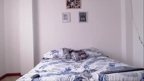 Snapshot of sweet_paradisex5 chatting on September 15, 12:17 pm sweet_paradisex5 online show from September 15, 12:17 pm
