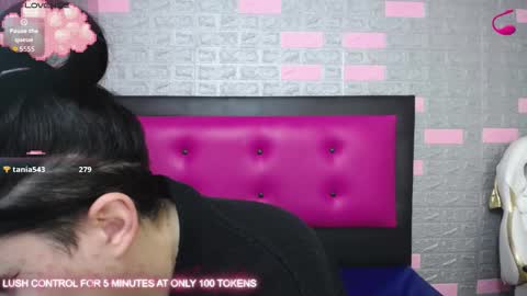  LAUREN  online show from September 10, 8:32 pm