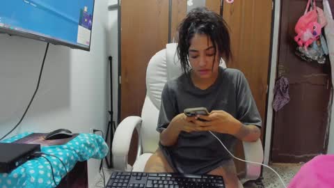 sweet_robyn online show from January 17, 8:55 pm