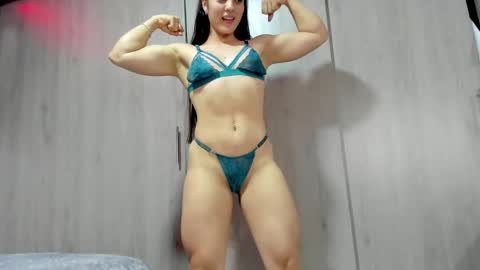 Snapshot of sweet_sara2 chatting on February 10, 11:02 pm Sara online show from February 10, 11:02 pm