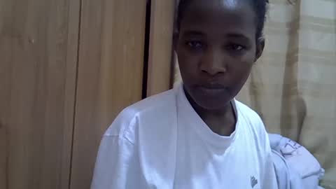 Snapshot of sweet_shari chatting on September 14, 8:21 pm Princess shari online show from September 14, 8:21 pm