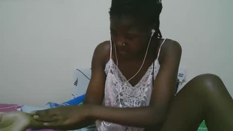 Tatty online show from February 19, 7:48 pm
