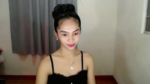 Snapshot of sweet_tyla chatting on March 7, 9:06 pm sweet_tyla online show from March 7, 9:06 pm