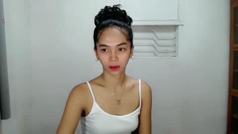 Snapshot of sweet_tyla chatting on February 18, 7:32 am sweet_tyla online show from February 18, 7:32 am