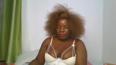 Snapshot of sweetafricangal chatting on February 19, 9:25 pm NASHA online show from February 19, 9:25 pm