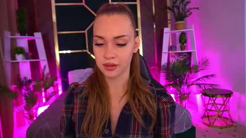 SweetAngellic online show from September 21, 12:42 pm