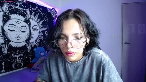 sweetbitter_ online show from February 1, 10:55 pm