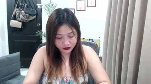 Snapshot of sweetestsmile_ chatting on January 18, 12:46 am Khaye online show from January 18, 12:46 am
