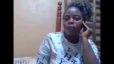 sweetib1 online show from February 16, 4:42 am