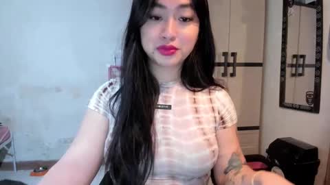 Snapshot of sweetlovepinay04 chatting on March 9, 12:21 am Zoe online show from March 9, 12:21 am