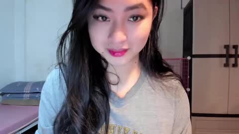 Snapshot of sweetlovepinay04 chatting on December 30, 5:55 pm Zoe online show from December 30, 5:55 pm