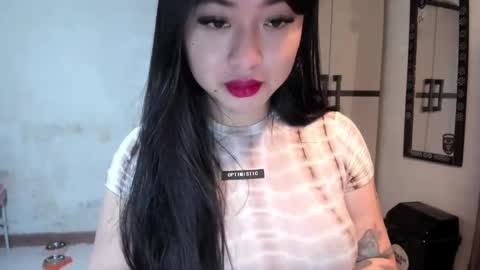 Snapshot of sweetlovepinay04 chatting on February 26, 2:27 pm Zoe online show from February 26, 2:27 pm