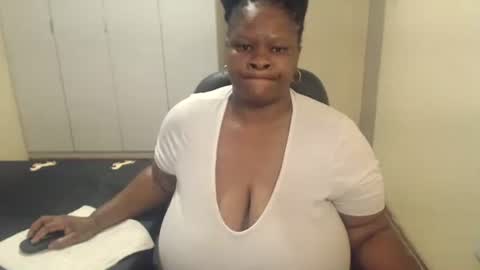 Snapshot of sweetnoziexxx chatting on February 26, 1:11 pm sweetnoziexxx online show from February 26, 1:11 pm