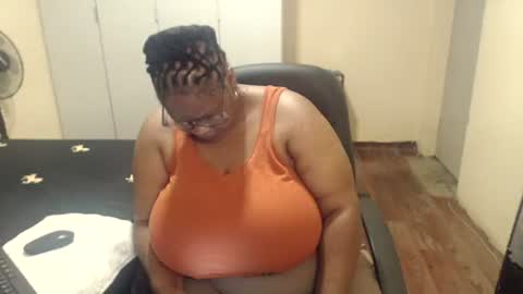 Snapshot of sweetnoziexxx chatting on March 4, 8:46 am sweetnoziexxx online show from March 4, 8:46 am