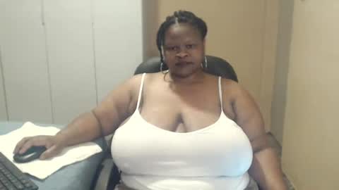 Snapshot of sweetnoziexxx chatting on September 16, 6:16 am sweetnoziexxx online show from September 16, 6:16 am