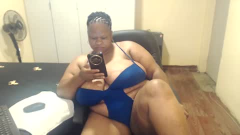 Snapshot of sweetnoziexxx chatting on March 1, 10:24 am sweetnoziexxx online show from March 1, 10:24 am