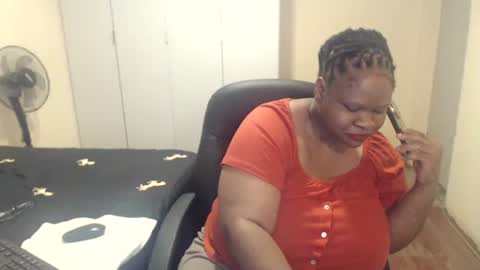 Snapshot of sweetnoziexxx chatting on March 7, 8:13 am sweetnoziexxx online show from March 7, 8:13 am
