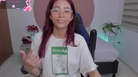 sweetpeach_20 online show from February 12, 10:15 pm
