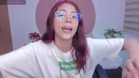 sweetpeach_20 online show from February 12, 7:13 pm