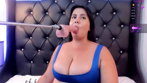 Snapshot of sweett_katty_ chatting on February 26, 11:30 pm 1430 - 22-00 online show from February 26, 11:30 pm