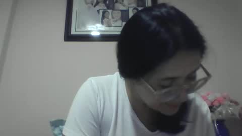 sweetyypeach online show from February 27, 3:29 am