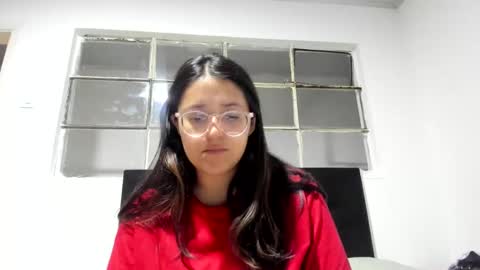 sweetyypeach online show from February 15, 5:19 am