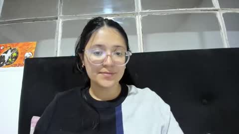 sweetyypeach online show from January 17, 3:12 am