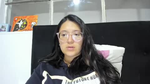 sweetyypeach online show from January 13, 11:38 pm