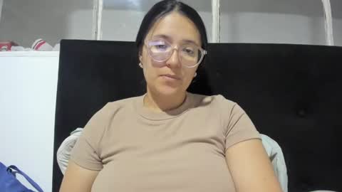 sweetyypeach online show from January 20, 11:10 pm