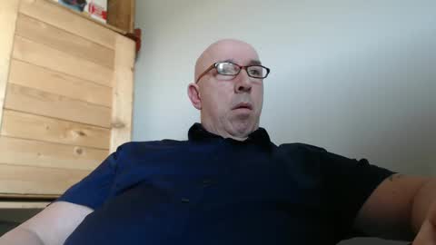 Snapshot of swissscooby55 chatting on February 22, 12:08 pm swissscooby55 online show from February 22, 12:08 pm