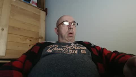Snapshot of swissscooby55 chatting on December 22, 9:00 am swissscooby55 online show from December 22, 9:00 am
