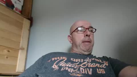 Snapshot of swissscooby55 chatting on January 26, 10:34 am swissscooby55 online show from January 26, 10:34 am