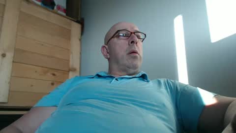 Snapshot of swissscooby55 chatting on February 20, 7:34 am swissscooby55 online show from February 20, 7:34 am