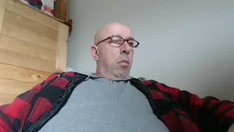 Snapshot of swissscooby55 chatting on March 10, 12:06 pm swissscooby55 online show from March 10, 12:06 pm