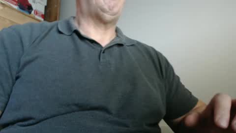 Snapshot of swissscooby55 chatting on March 1, 7:08 am swissscooby55 online show from March 1, 7:08 am