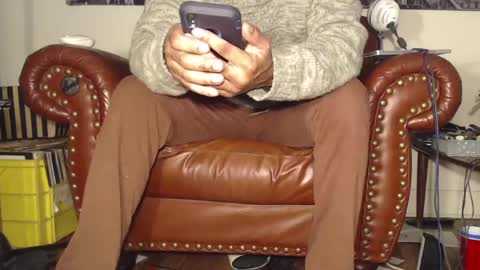 Snapshot of swolebbc chatting on January 25, 5:29 am The DickGod online show from January 25, 5:29 am