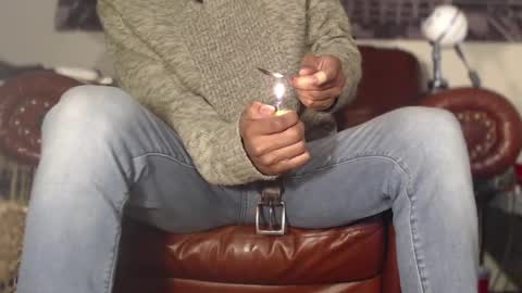 Snapshot of swolebbc chatting on January 3, 5:28 am The DickGod online show from January 3, 5:28 am