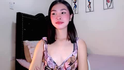Holly online show from March 11, 12:06 pm