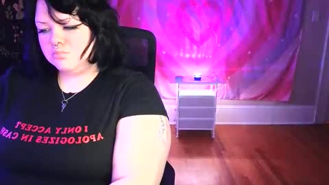 Snapshot of t0rchfairy710 chatting on February 9, 2:06 am Goddess Flame online show from February 9, 2:06 am
