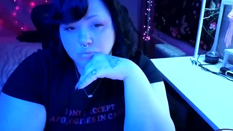 Snapshot of t0rchfairy710 chatting on December 30, 10:53 am Goddess Flame online show from December 30, 10:53 am