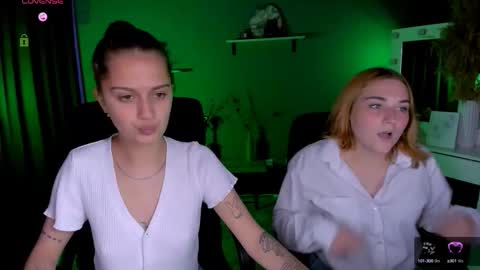 Snapshot of talia_seduce chatting on September 22, 1:15 pm talia_seduce online show from September 22, 1:15 pm