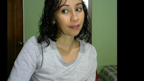 Tallulah Riley online show from January 18, 12:57 am