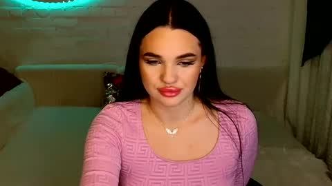 Snapshot of tasty_babyy chatting on December 16, 3:00 pm tasty_babyy online show from December 16, 3:00 pm