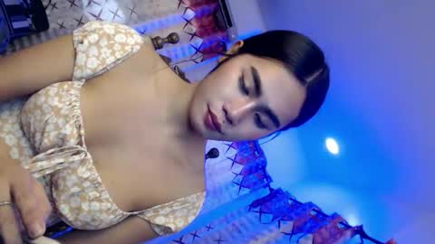 Vannesa online show from September 9, 7:30 am