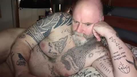 Snapshot of tattooeddilf01 chatting on December 31, 10:34 pm Tattooeddilf 01 online show from December 31, 10:34 pm